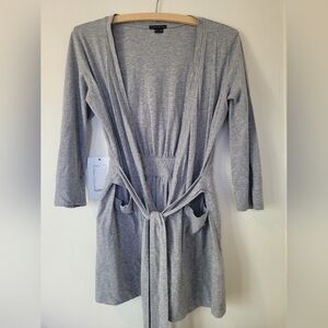 THEORY Lightweight wrap top